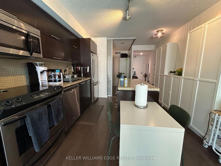 Property Photo: 21 Nelson Street 331 ON M5V 1T8