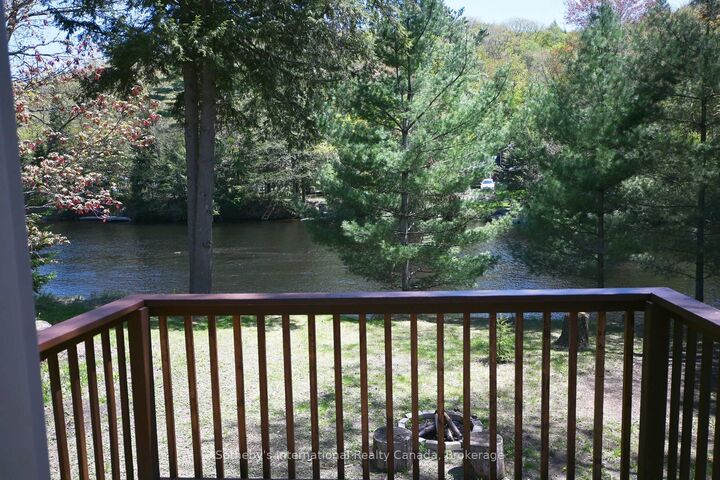 Property Photo: 1072 Holiday Park Drive ON P1L 1W9