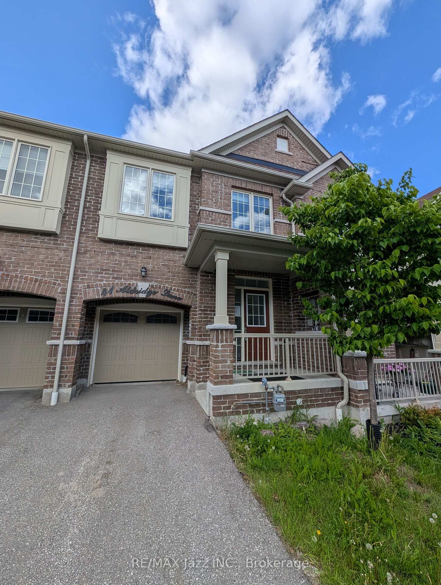 Property Photo: 41 Aldridge Lane ON L1B 0V6