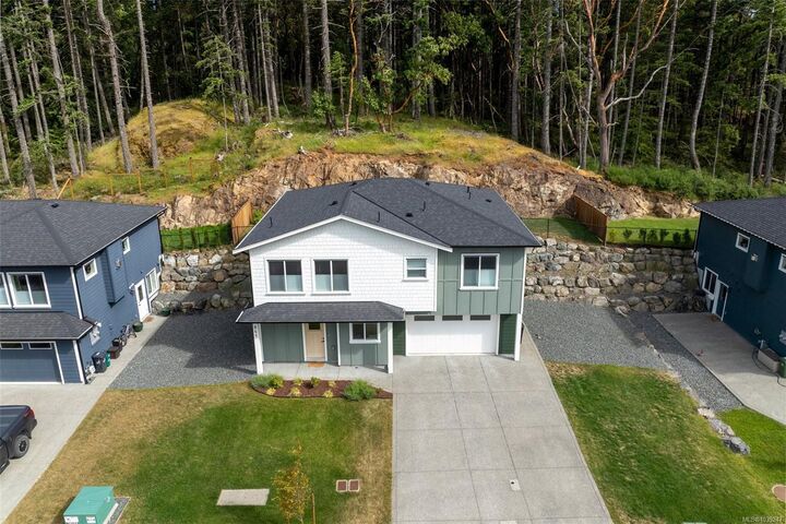 Property Photo:  841 Tomack Loop  BC V9C 3X3 