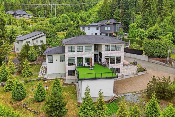 2425 Leggett Drive — photo 1