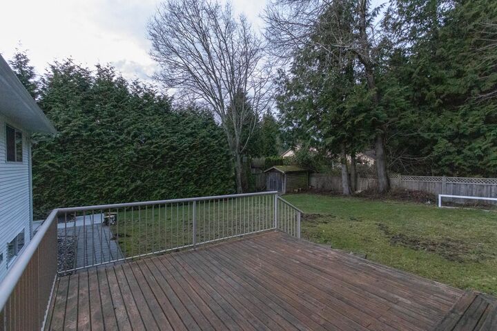 Property Photo:  13811 27 Avenue  BC V4A 7C2 