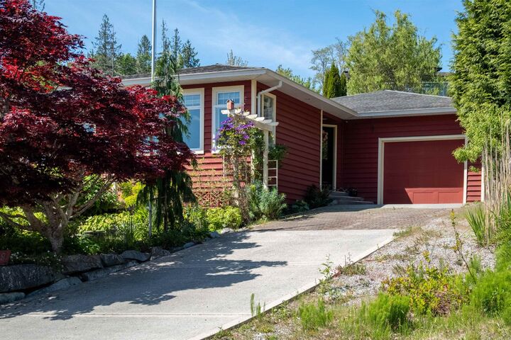 5599 Medusa Place — photo 1