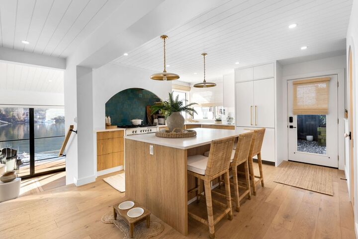 Property Photo: 184 Turtlehead Road BC V3H 4P1