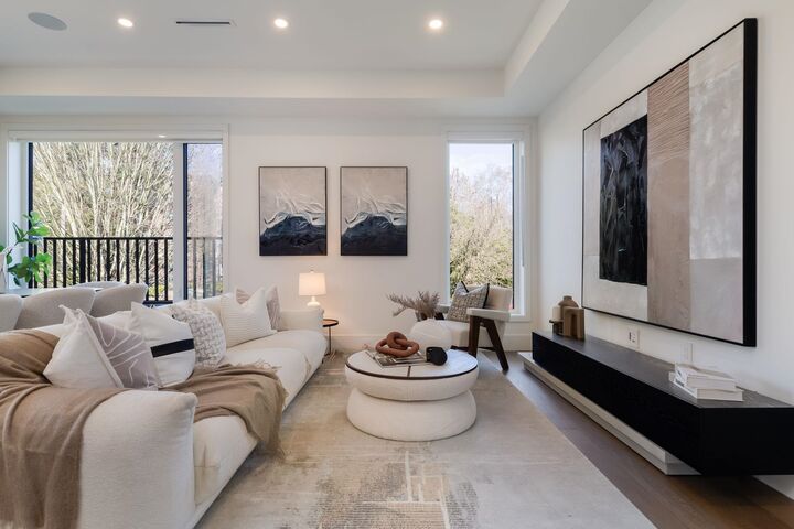 Property Photo: 950 W 57th Avenue 3 BC V6P 1S3