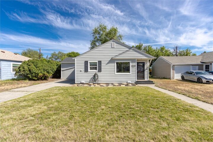 Property Photo:  1611 Broadwater Avenue  MT 59102 