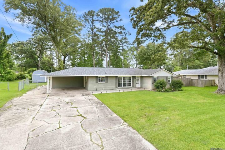 Property Photo:  17467 Abundance Dr  LA 70739 