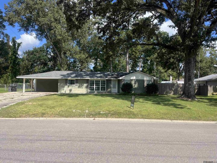 Property Photo:  17467 Abundance Dr  LA 70739 