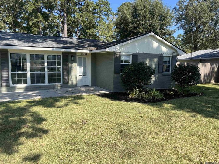 Property Photo: 17467 Abundance Dr LA 70739