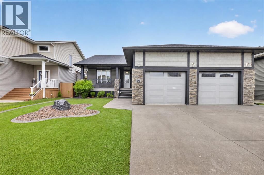 Property Photo: 17 Viceroy Crescent AB T4H 0C4