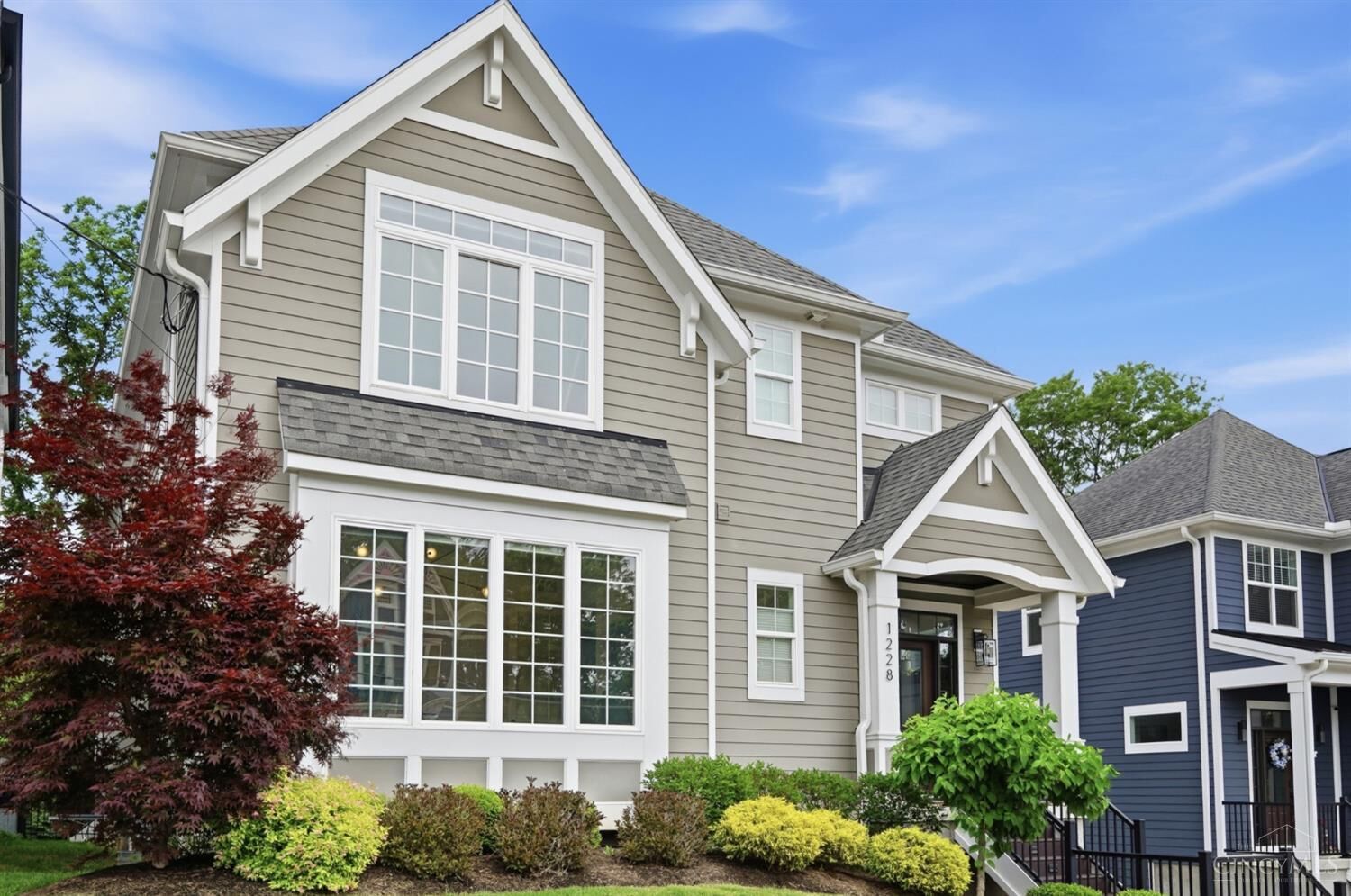 Property Photo:  1228 Grace Avenue  OH 45208 