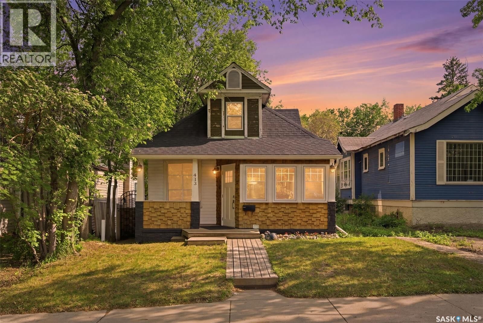 Property Photo: 413 26th Street W SK S7L 0J1