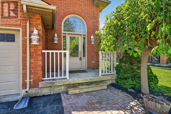 Photo de la propriété:  1284 Gina Street  ON L9S 1T1 
