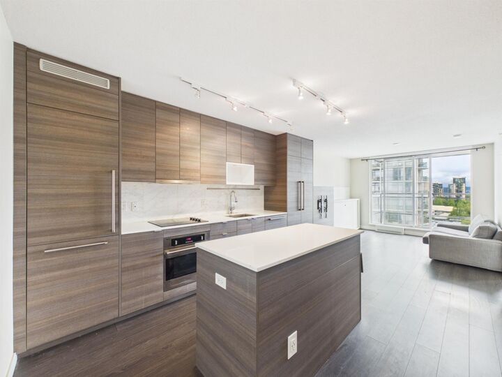 Property Photo: 13398 104 Avenue 1207 BC V3T 1V6
