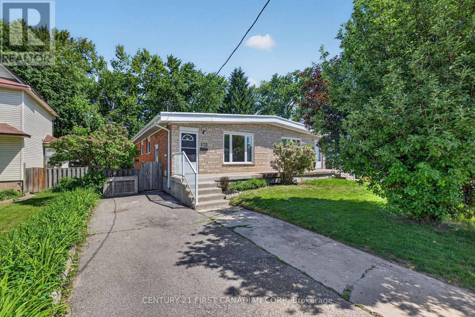 Property Photo: 372 Dieppe Street ON N5Z 3A6