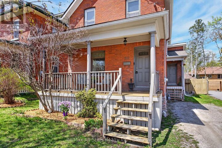 Property Photo:  90 Glenelg Street West  ON K9V 2V9 