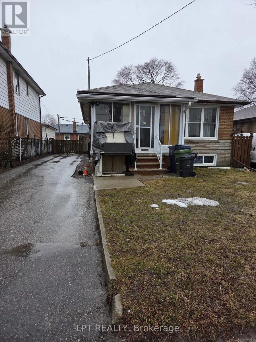 Property Photo:  478 Brimley Road Upper Only  ON M1J 1A6 