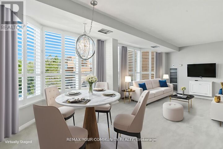 Property Photo:  14924 Yonge Street 305  ON L4G 6H7 