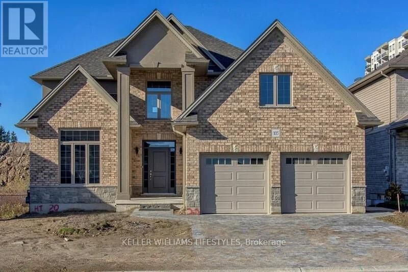Property Photo: 3135 Pincombe Drive ON N6L 0B4