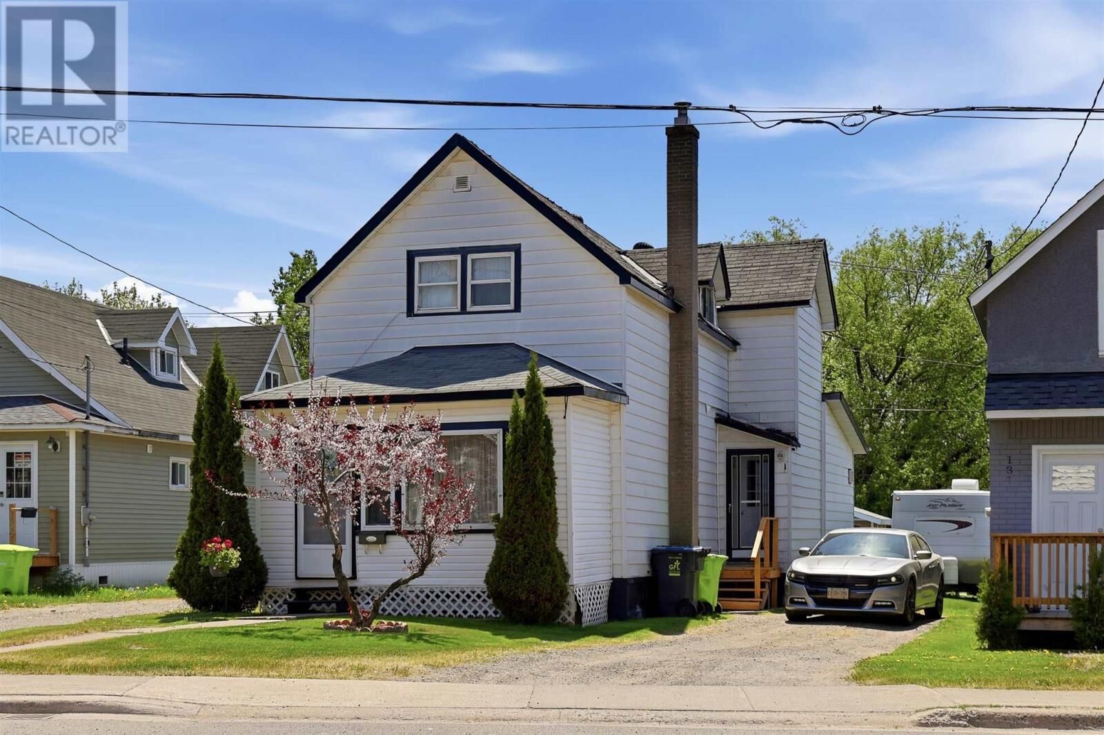 Property Photo: 133 Grosvenor Ave ON P6B 2M2