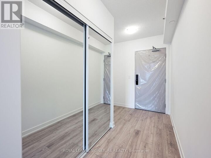 Photo de la propriété:  3200 Dakota Common Street B801  ON L7M 2A7 