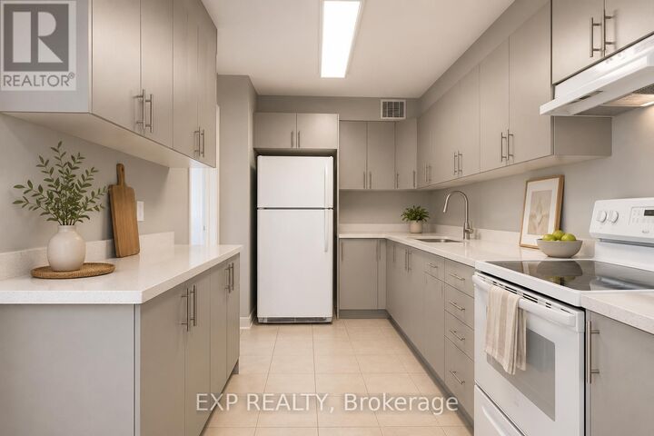 Property Photo:  20 Forest Manor Road 1205  ON M2J 1M2 
