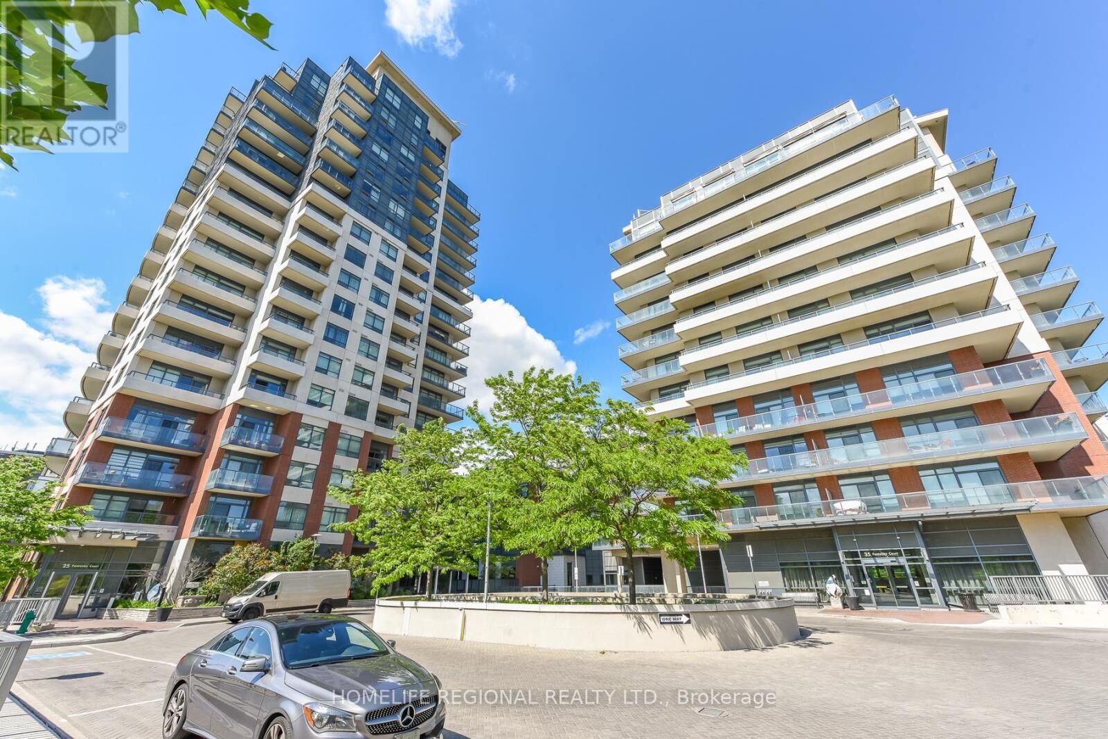 Property Photo:  25 Fontenay Court 1306  ON M9A 0C4 