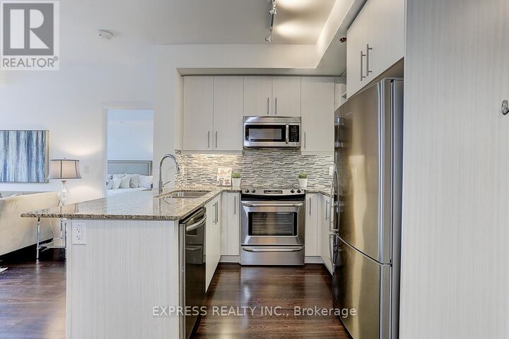 Property Photo:  55 Oneida Crescent 308  ON L4B 0E8 