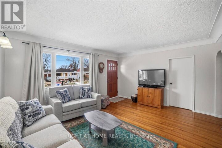 Property Photo: 12 Vera Street ON L2S 1C4