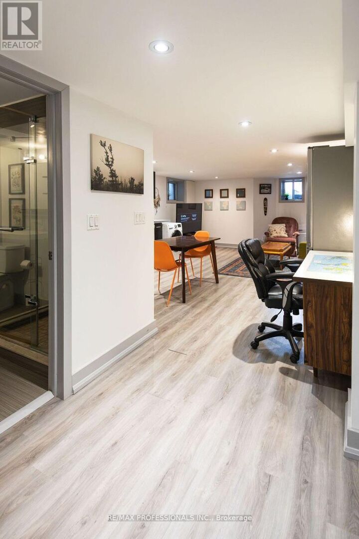 Property Photo:  627 Christie Street Lower  ON M6G 3E6 