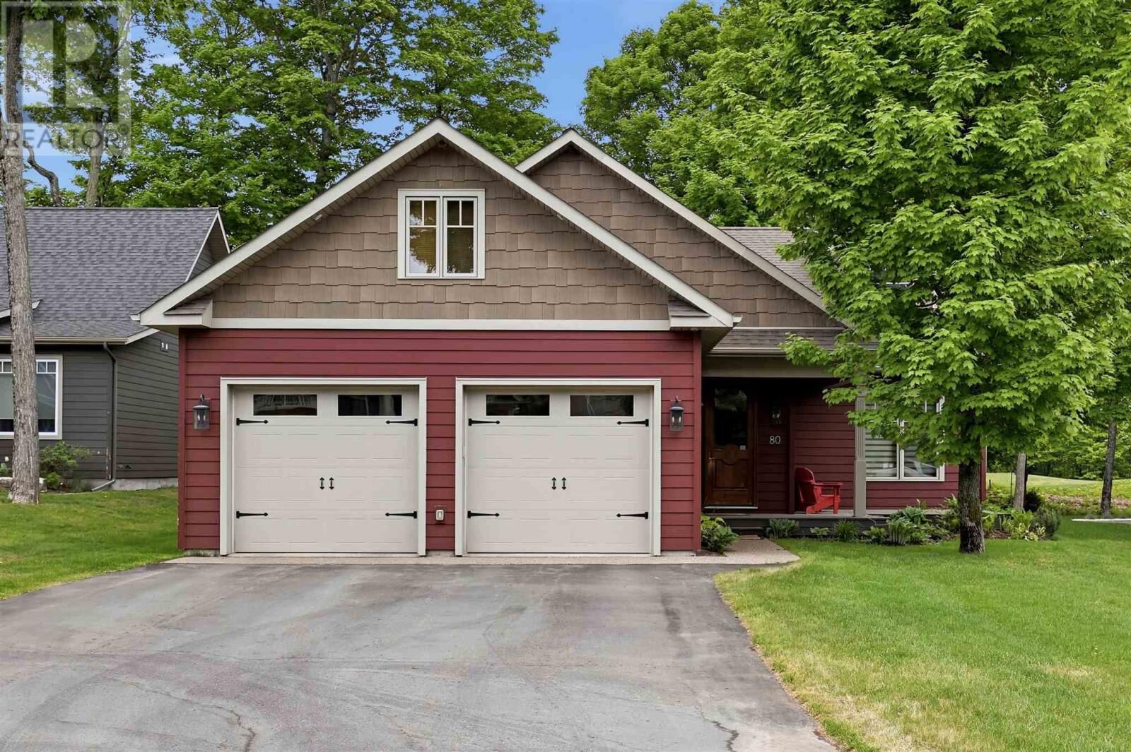 Property Photo: 80 Crimson Ridge Dr ON P6A 0B5