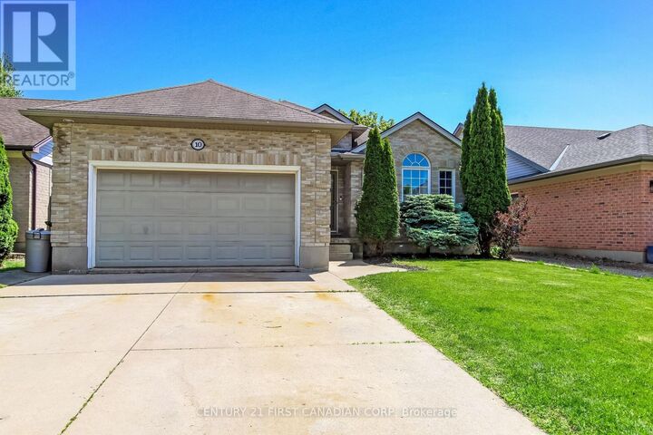 Property Photo: 10 Steeplechase Court ON N5R 6H4