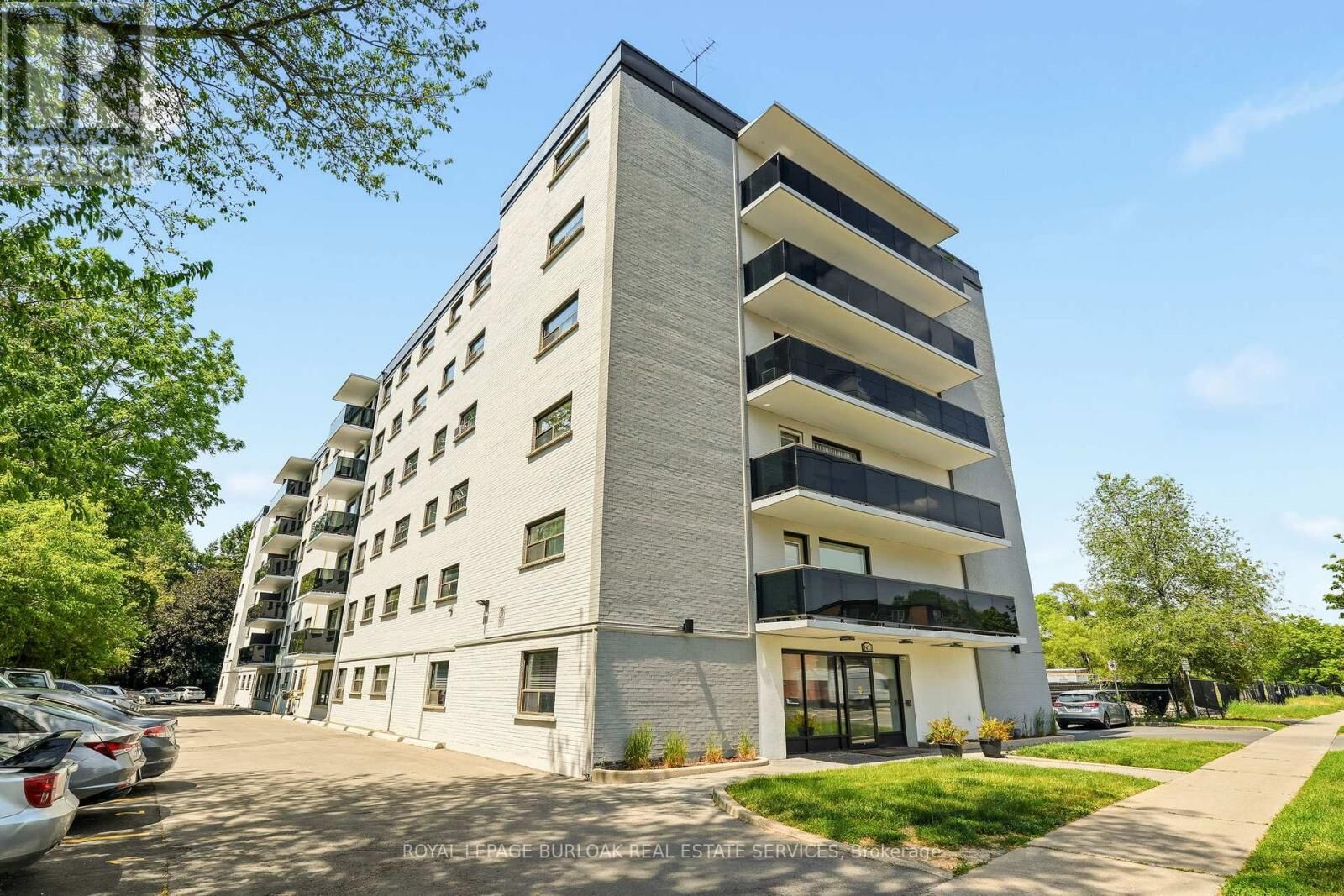 Property Photo: 2411 New Street 201 ON L7R 1K2