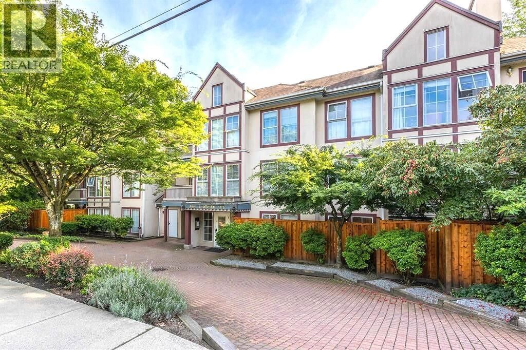 Property Photo: 888 Gauthier Avenue 402 BC V3K 6Y1