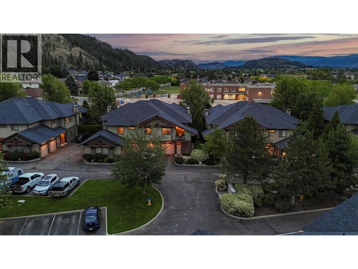 Property Photo: 511 Yates Road North 206 BC V1V 2X2