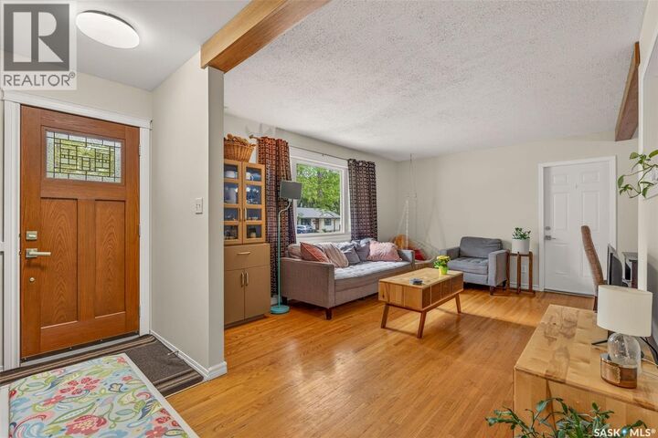Property Photo:  2326 McDonald Avenue  SK S6V 2V6 
