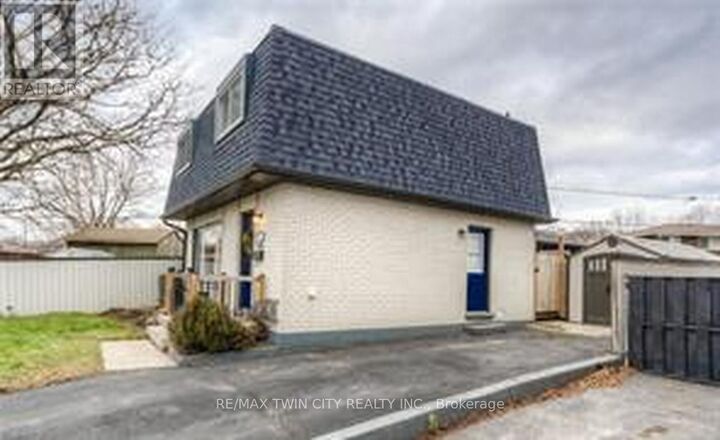 Property Photo: 382 Cyrus Street ON N3H 1H3
