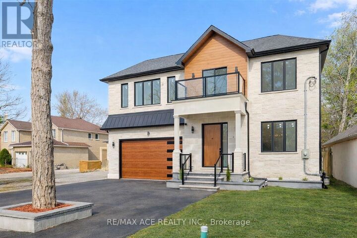 Property Photo: 5 Larwood Boulevard ON M1M 2M5