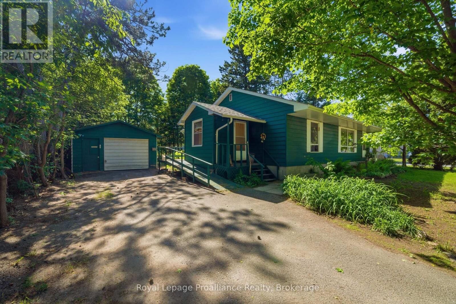 Property Photo:  12310 Highway 41  ON K0H 2G0 