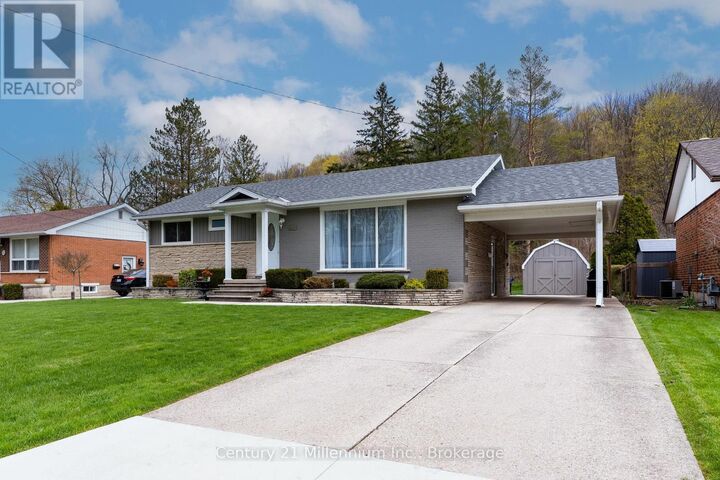 Property Photo:  181 7th Avenue East  ON N4K 2W8 