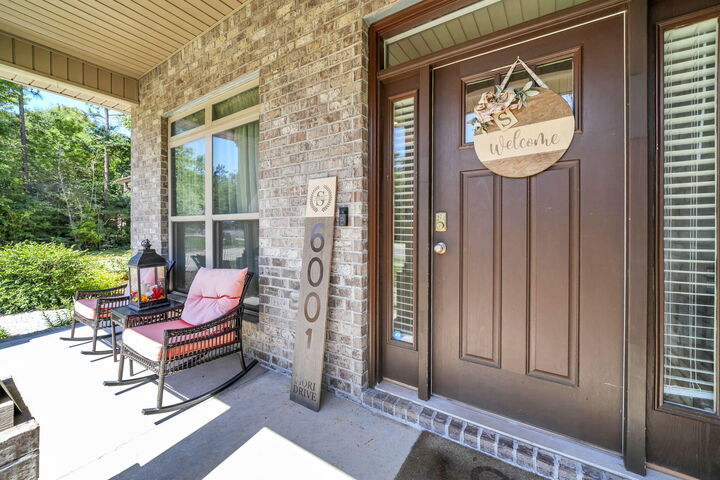 Property Photo: 6001 Fiori Drive FL 32539