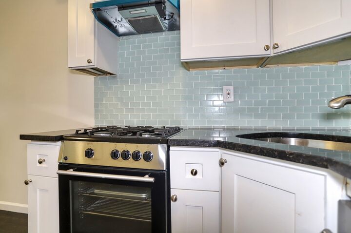 Property Photo:  60 Webster Ave 2  NJ 07307 