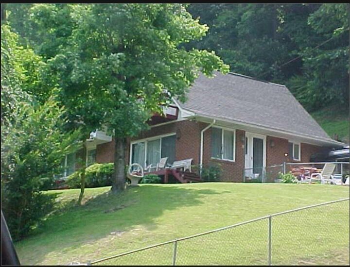 Property Photo:  24132 U.s. 421  KY 41749 