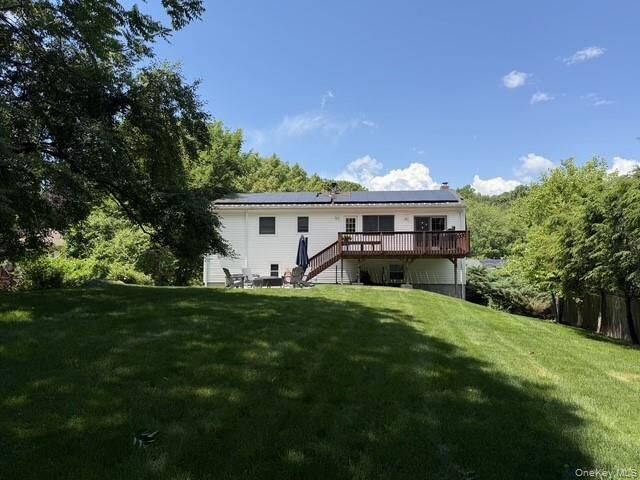 Property Photo:  15 Round Tree Lane  NY 10548 