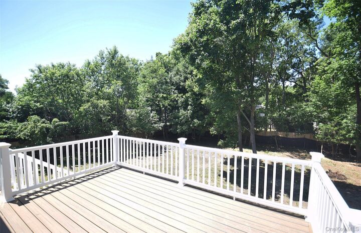 Property Photo:  6 Barbara Avenue  NY 11776 