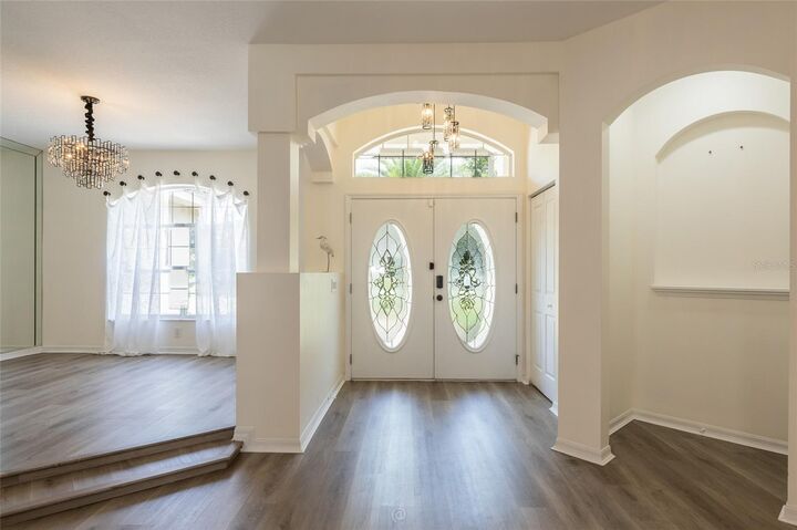 Property Photo: 2 Felton Place FL 32137