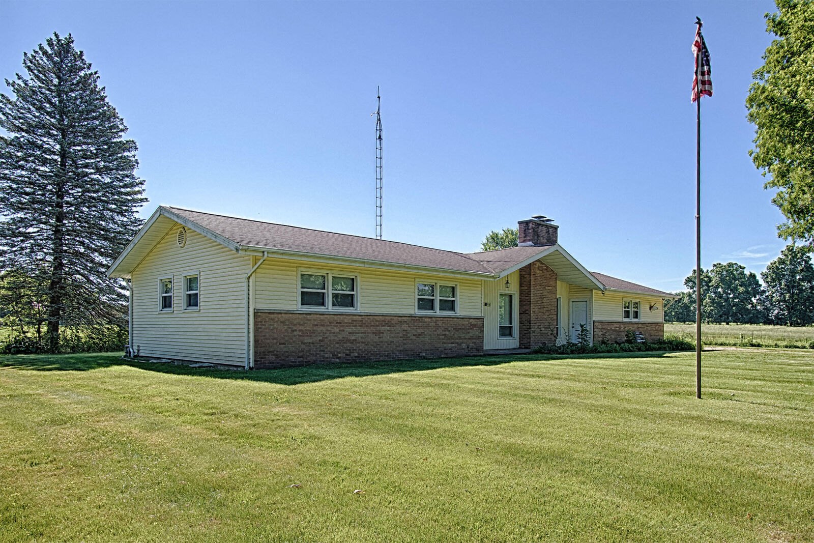 Property Photo:  3990 26 1/2 Mile Road  MI 49245 