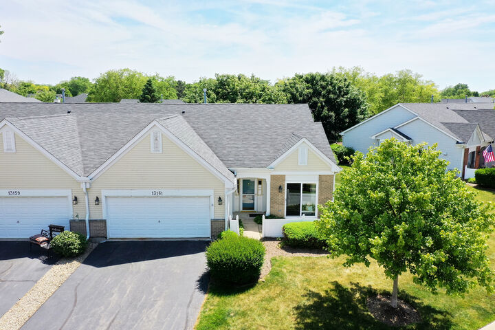 Property Photo: 13161 S Carlisle Court IL 60544