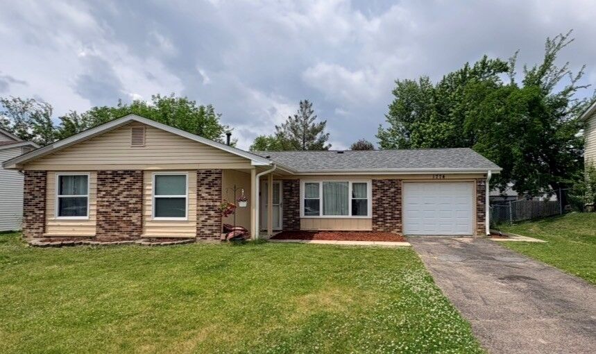 Property Photo: 1774 English Drive IL 60139