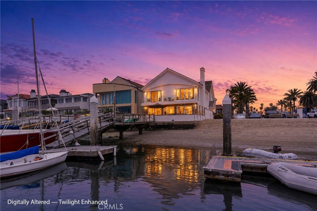 Property Photo: 1444 W Bay CA 92661
